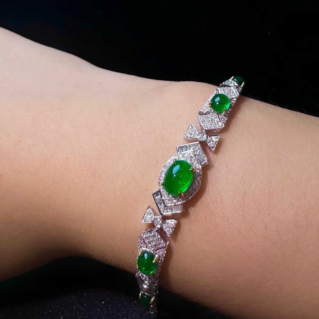 14k Gold 4.12 Ctw Vivid Green Natural Emerald & Diamond Bracelet - 4