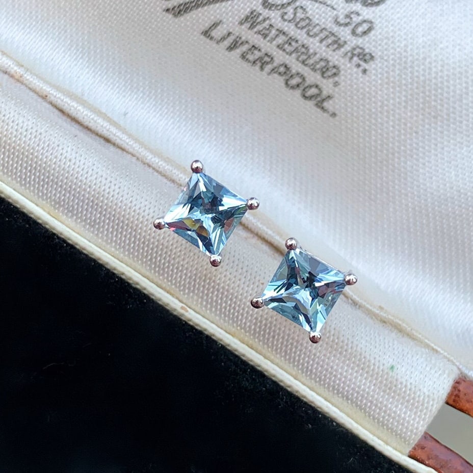 14k Gold 0.7 Ct Natural Aquamarine Earrings - 2