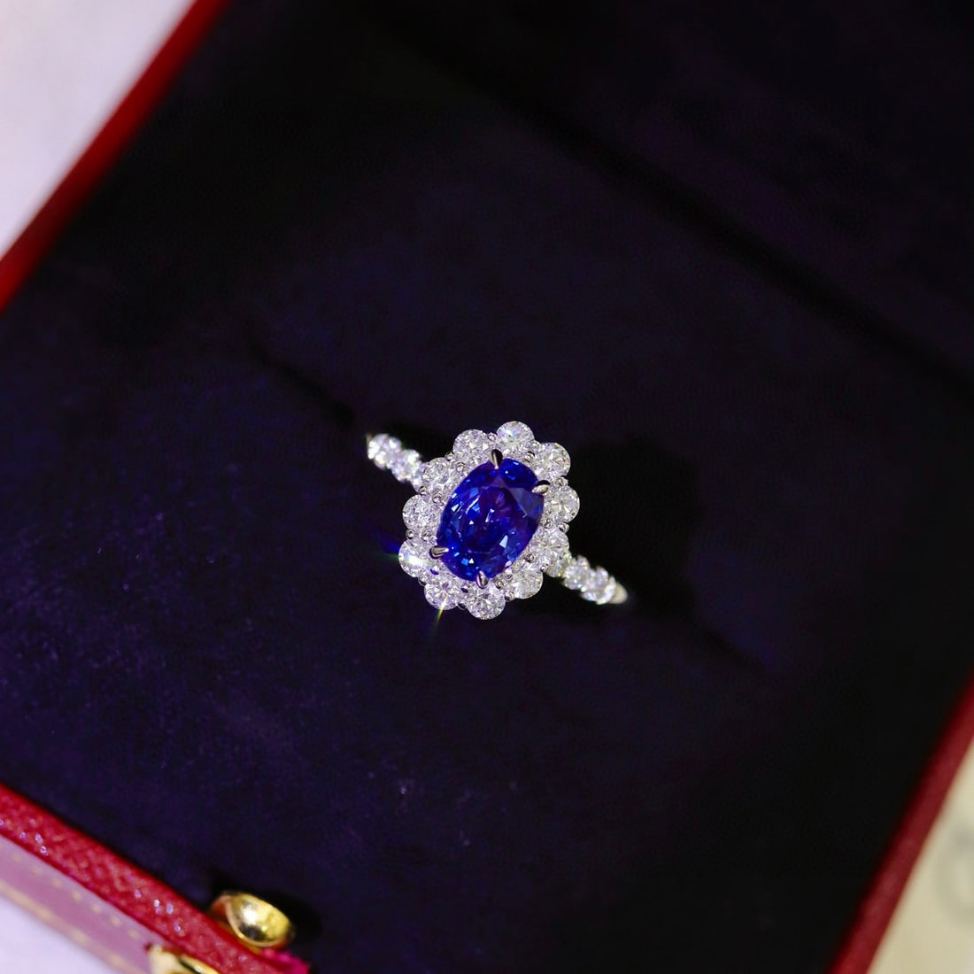 14k Gold 2.23 Ctw Vivid Blue Natural Sapphire & Diamond Ring - 6