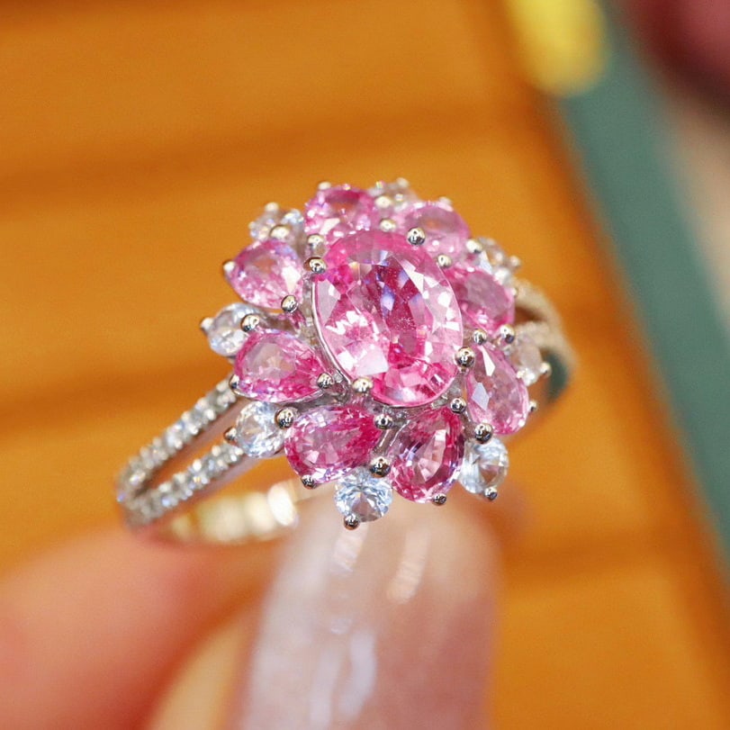 14k Gold 1.87 Ctw Natural Padparadscha Sapphire & Diamond Ring - 3