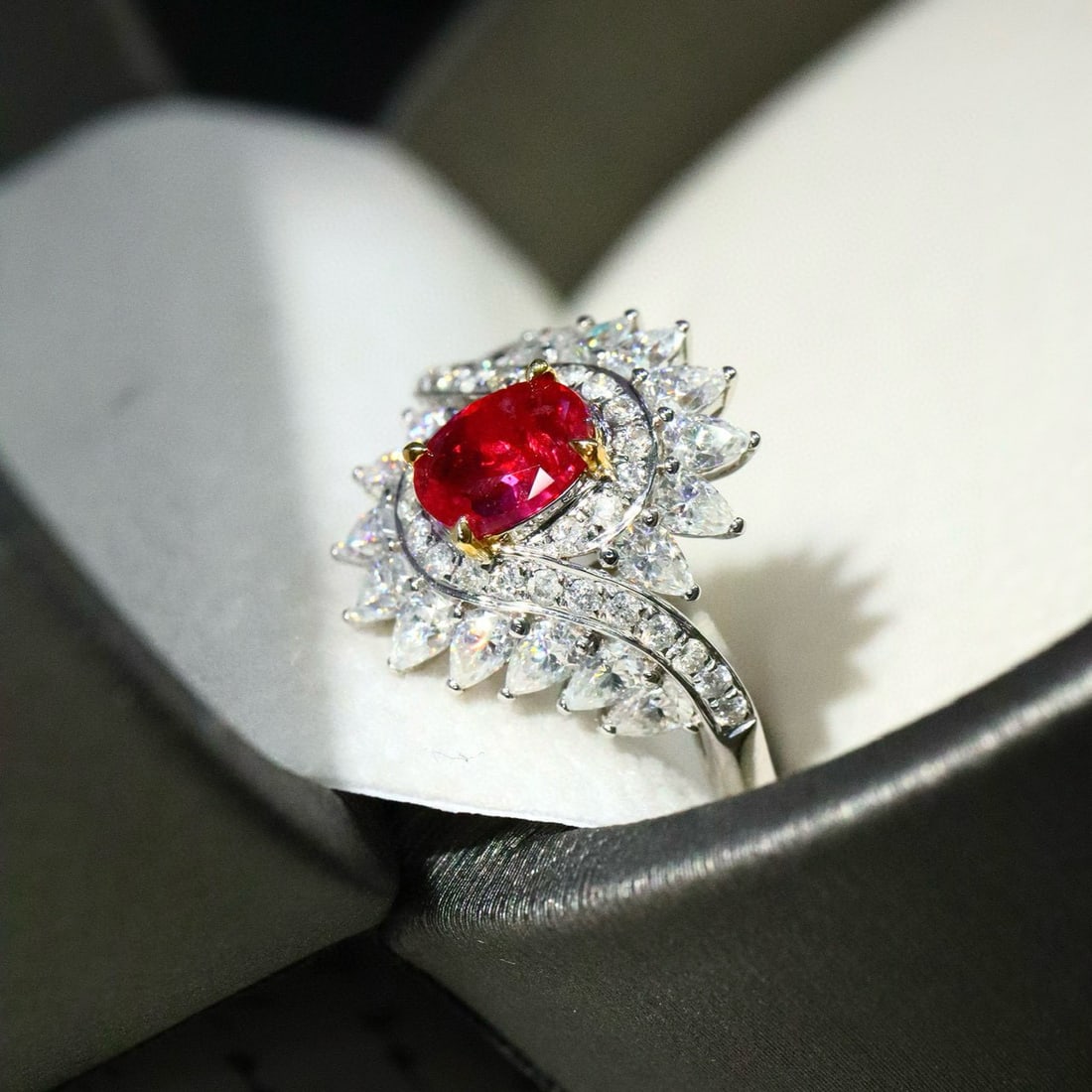 14k Gold 1.08 Ctw Vivid Red Natural Ruby & Diamond Ring - 2