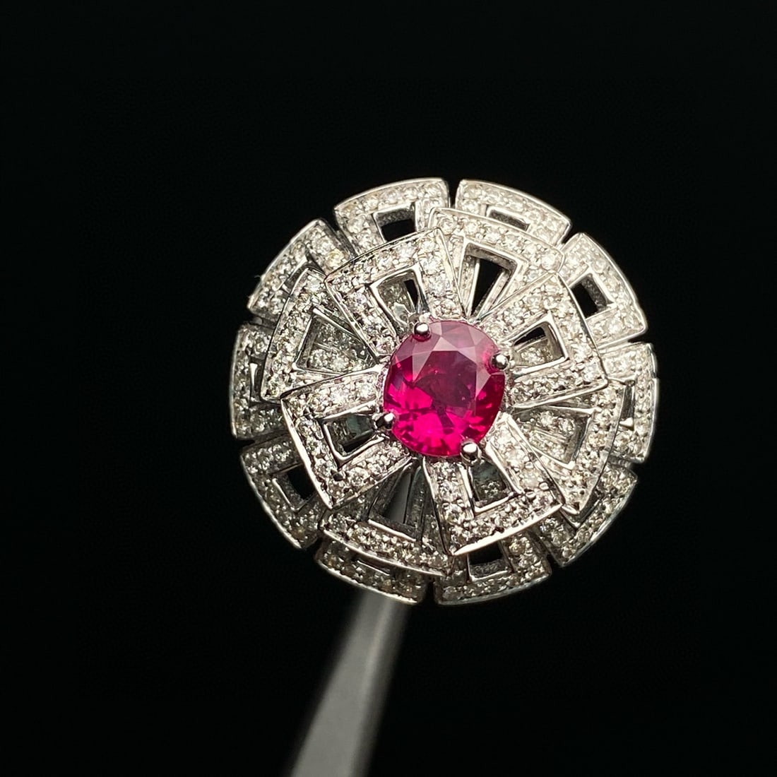 14k Gold 1.73 Ctw Natural Ruby & Diamond Ring: Ref:230942265 // gold content:14k gold // ring size:7. 25us // // main gemstone:ruby // shape:oval // carat weight:0. 71ct // color:red // treatment:natural // // adjacent gemstone 2 : diamond //