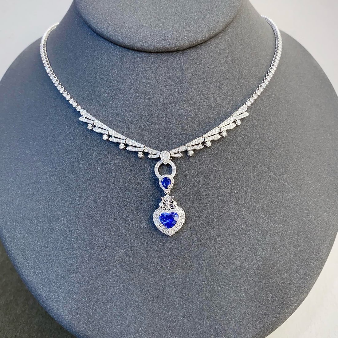 14k Gold 2.00 Ctw Natural Sapphire & Diamond Pendant( Without Chain ) - 7