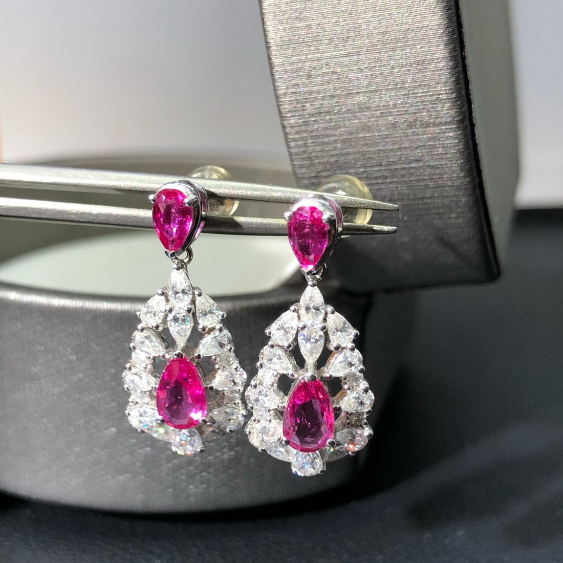 14k Gold 2.02 Ctw Natural Ruby & Diamond Earrings - 5