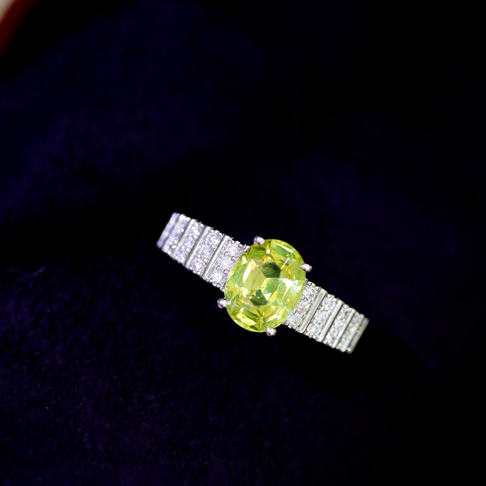 14k Gold 1.94 Ctw Natural Chrysoberyl & Diamond Ring - 5