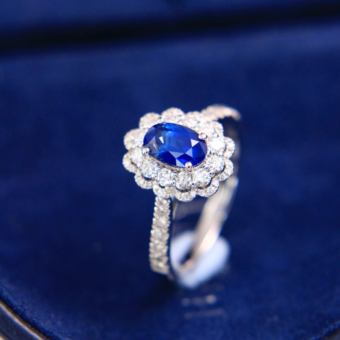 14k Gold 1.78 Ctw Natural Sapphire & Diamond Ring - 3