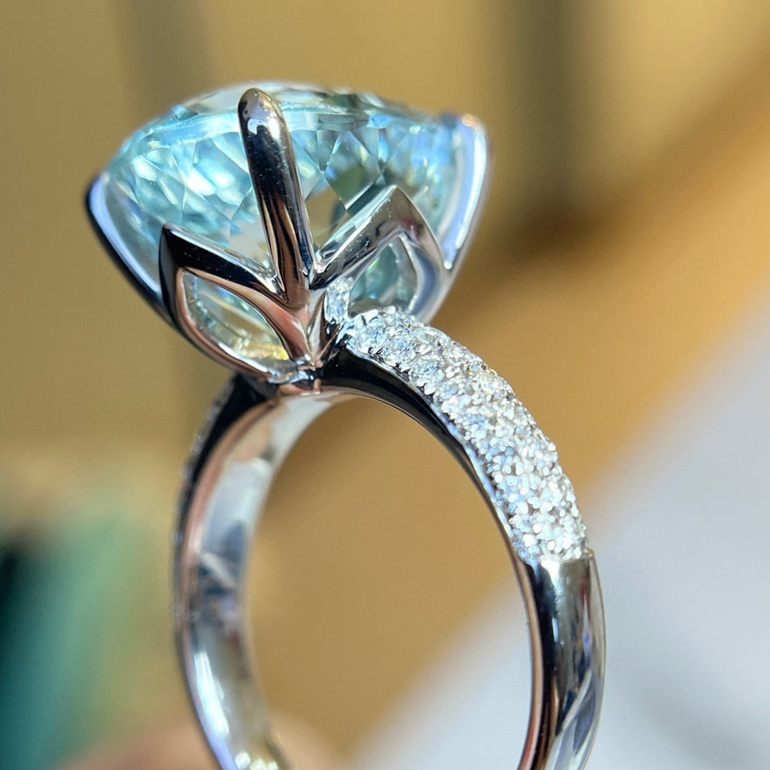 14k Gold 9.08 Ctw Natural Aquamarine & Diamond Ring - 2