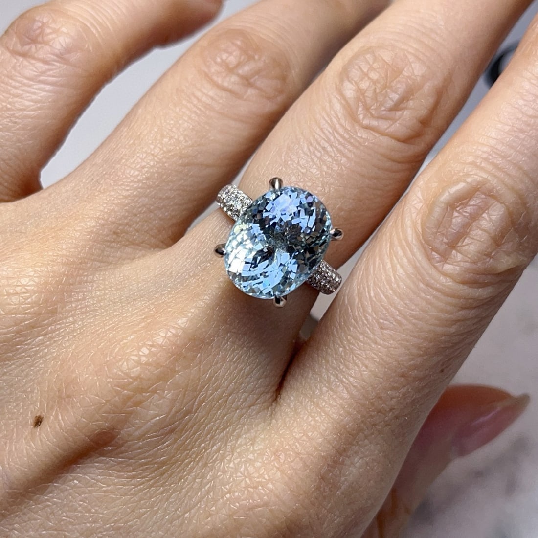 14k Gold 9.08 Ctw Natural Aquamarine & Diamond Ring - 5