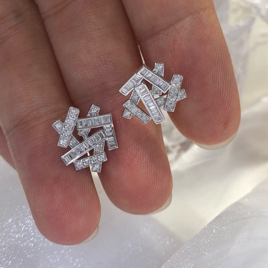 14k Gold 0.6 Ct Natural H Diamond Earrings - 2