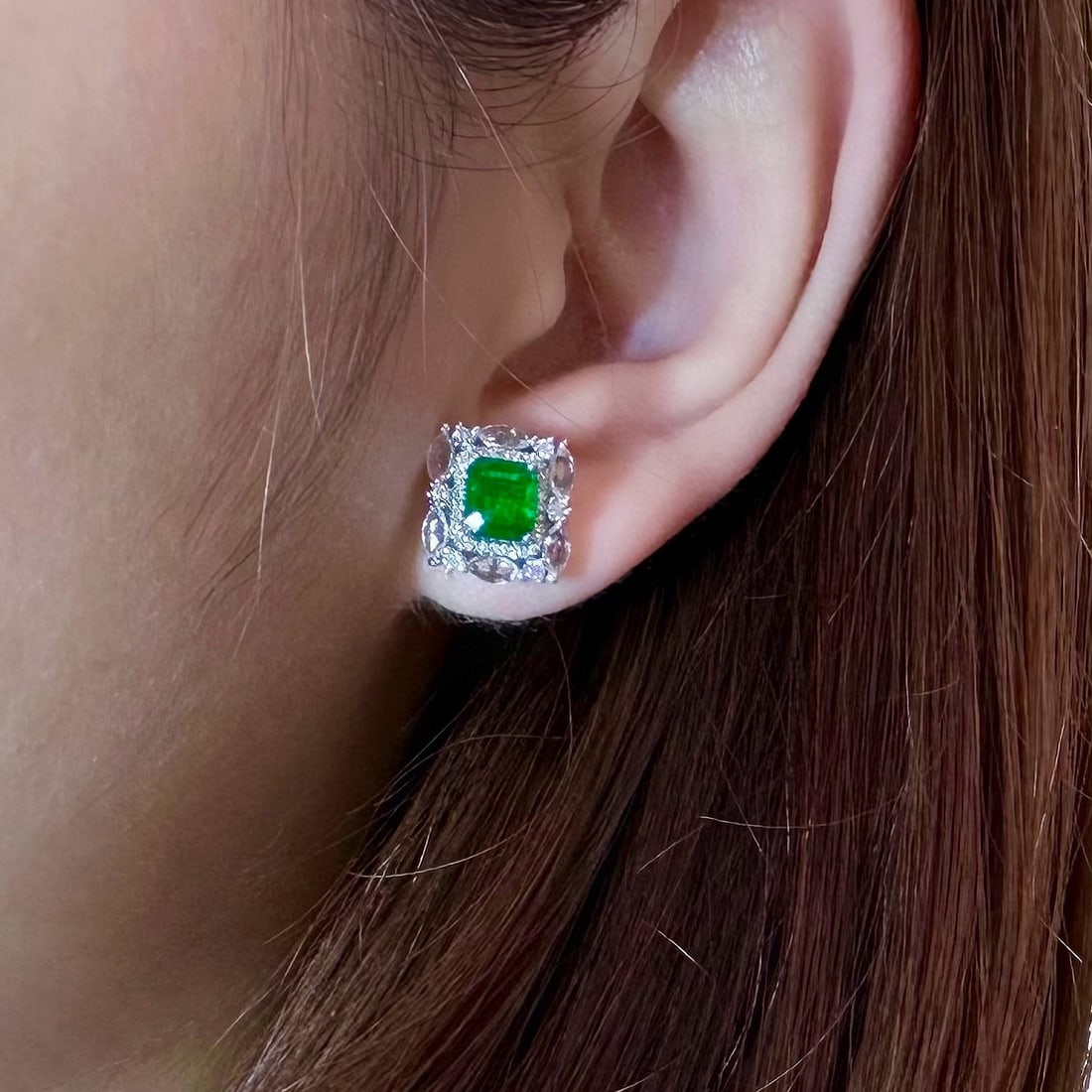 14k Gold 1.81 Ctw Vivid Green Natural Emerald & Diamond Earrings - 4