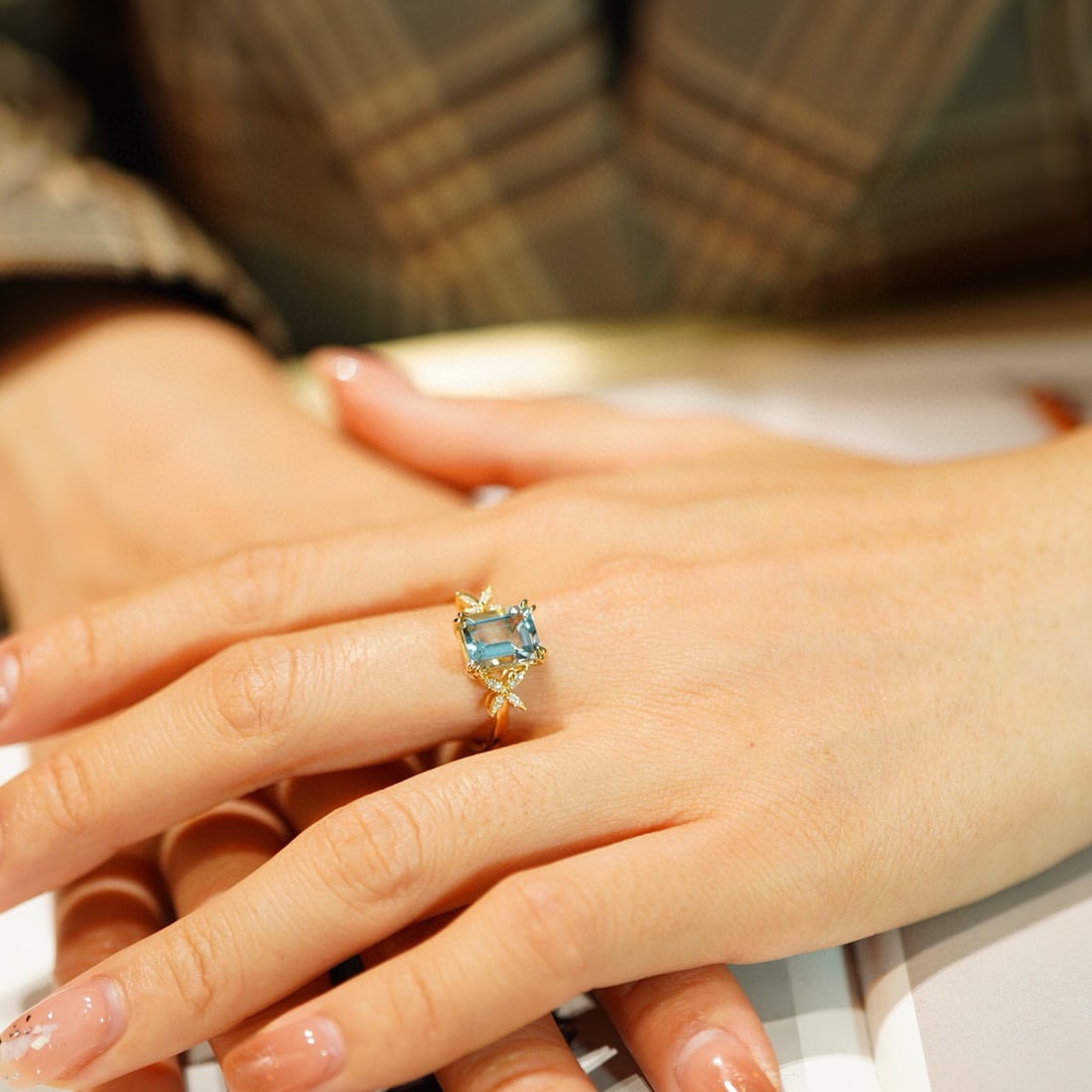 14k Gold 1.5 Ct Natural Aquamarine & Diamond Ring - 5