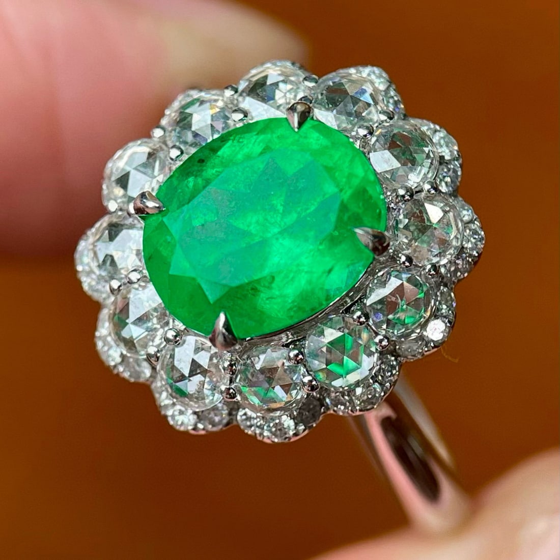 14k Gold 2.62 Ctw Vivid Green Natural Emerald & Diamond Ring - 2