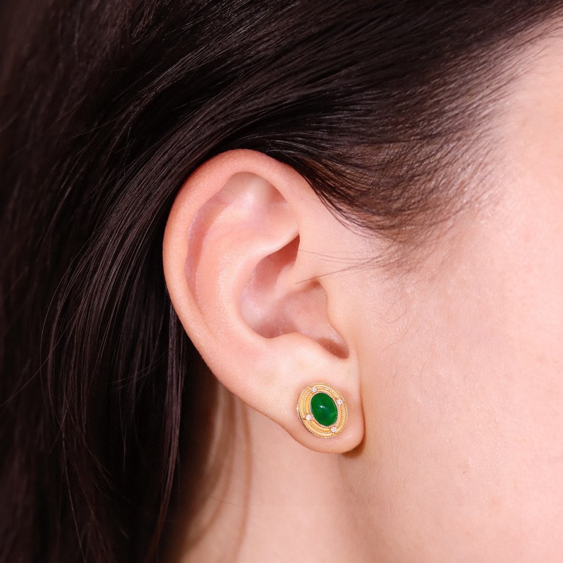 14k Gold 1.08 Ctw Vivid Green Natural Emerald & Diamond Earrings - 5