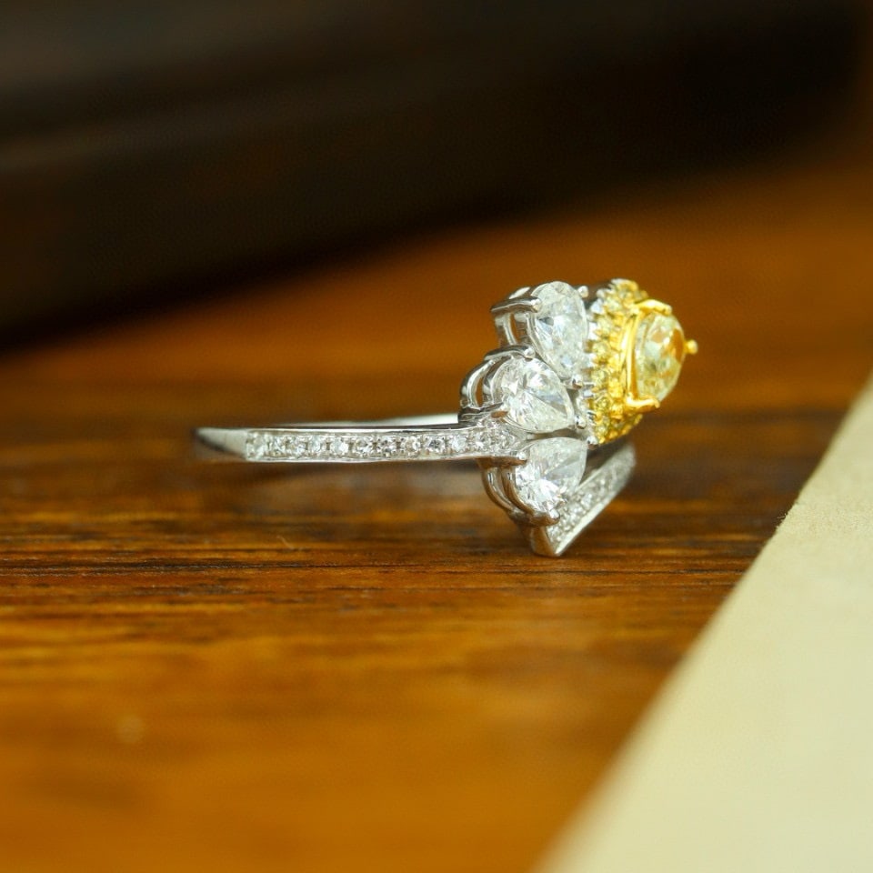 14k Gold 0.82 Ctw Natural Yellow Diamond & Diamond Ring - 3