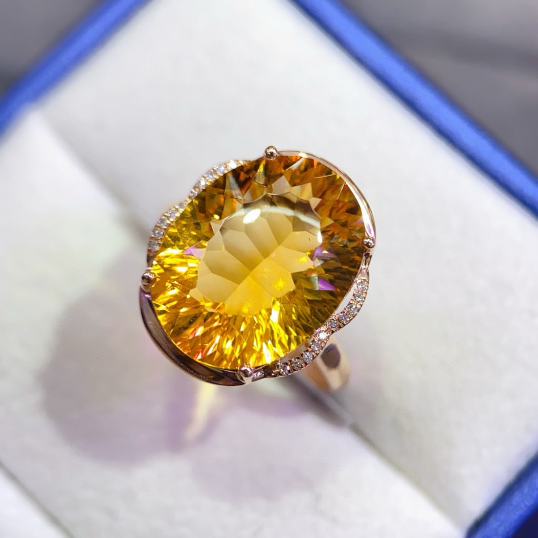 14k Gold 8.31 Ctw Natural Citrine & Diamond Ring - 2