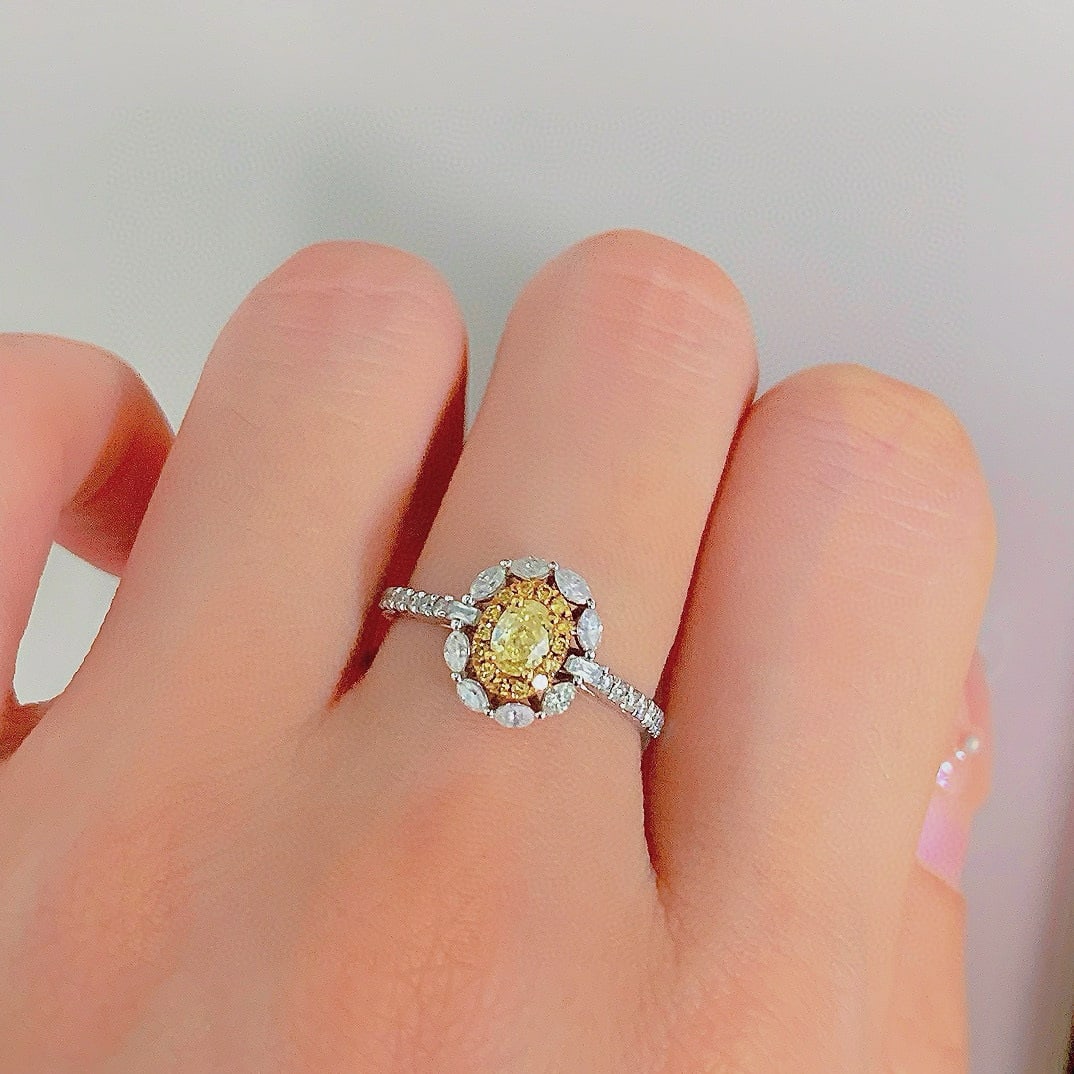 14k Gold 0.28 Ct Natural Yellow Diamond & Diamond Ring - 3