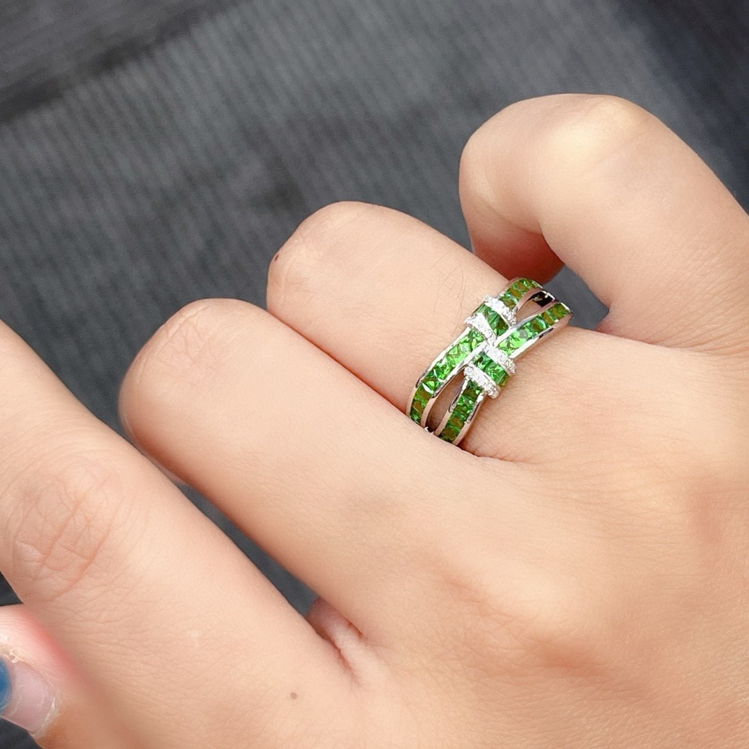 14k Gold 1.50 Ct Natural Tsavorite & Diamond Ring - 6