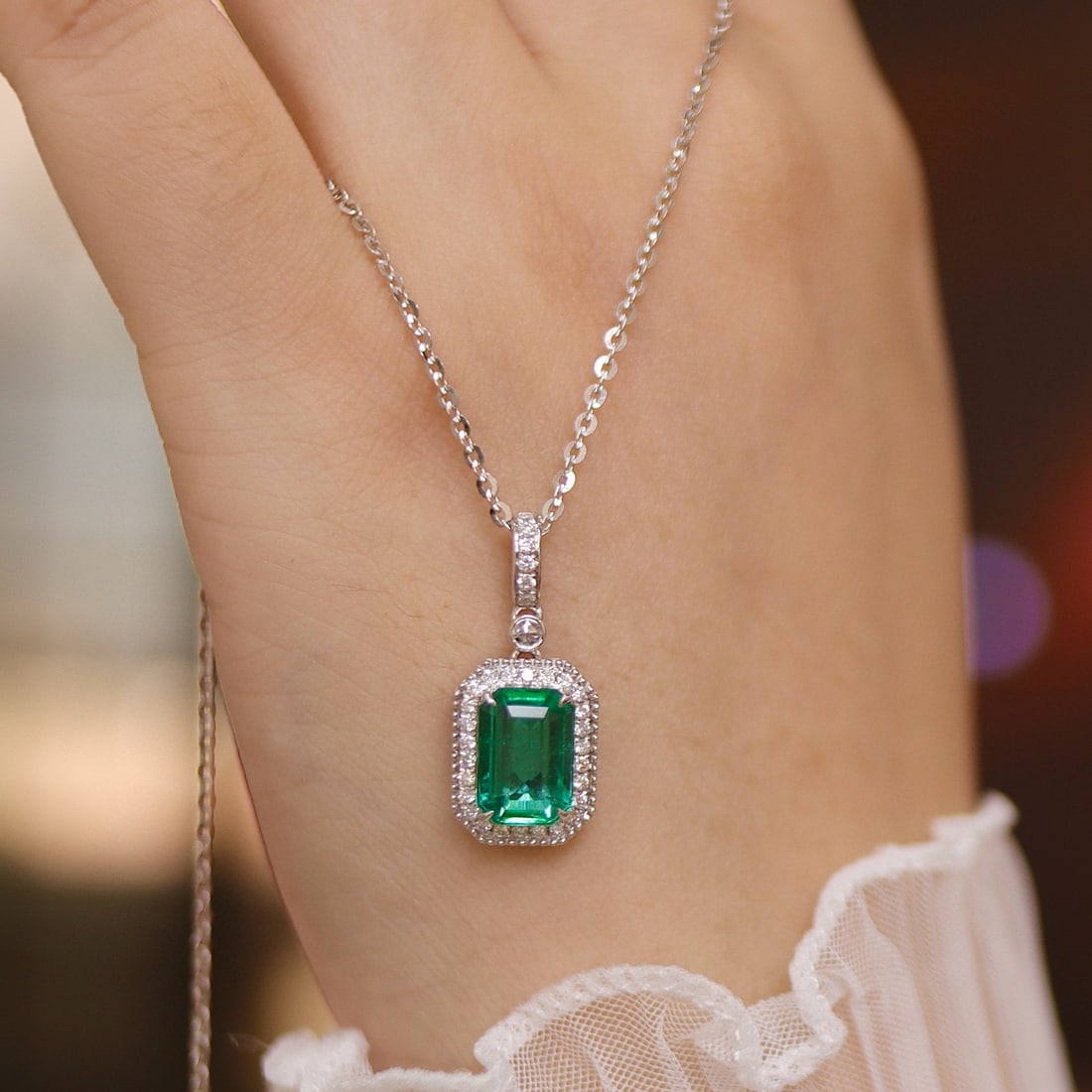 14k Gold 2.18 Ctw Vivid Green Natural Emerald & Diamond Pendant( Without Chain ) - 2