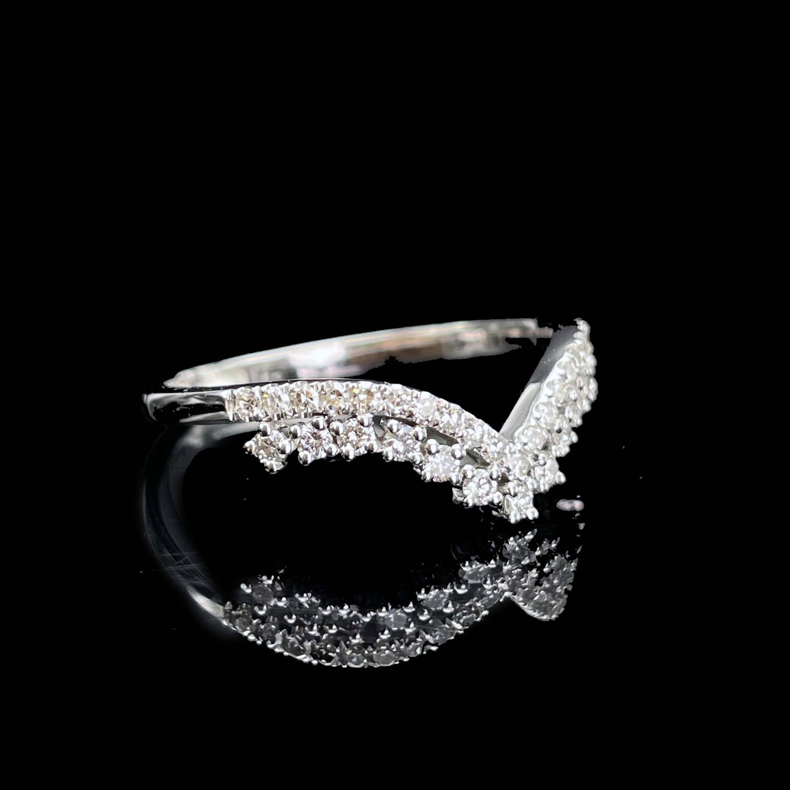 14k Gold 0.38 Ct Natural H Diamond Ring - 2