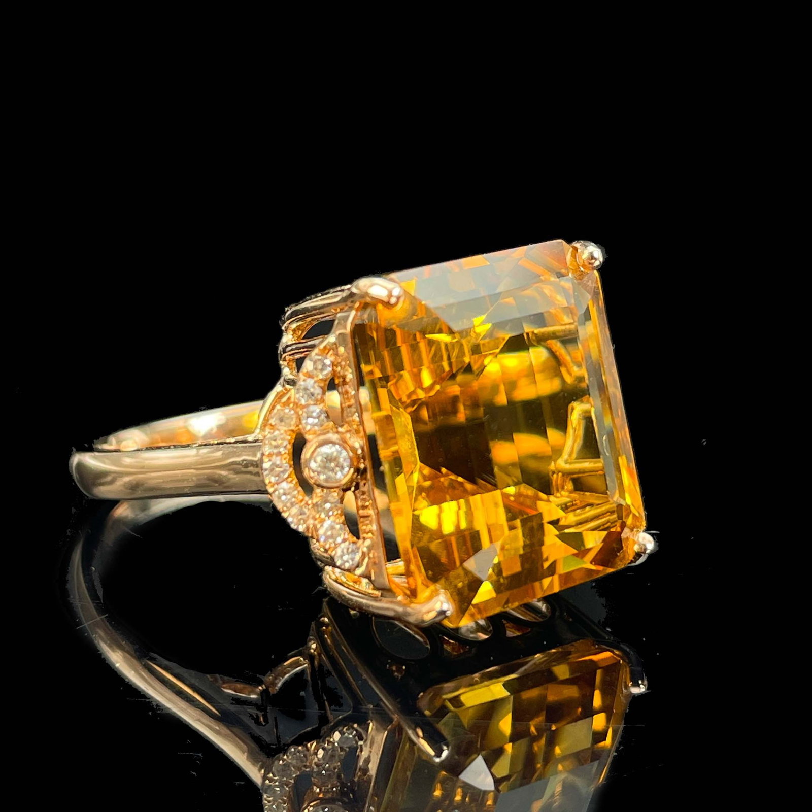 14k Gold 9.9 Ct Natural Citrine & Diamond Ring - 2