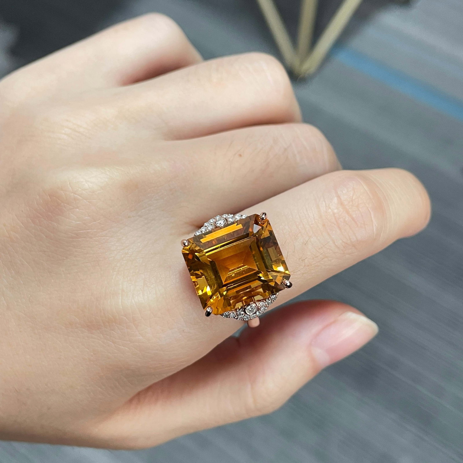14k Gold 9.9 Ct Natural Citrine & Diamond Ring - 6