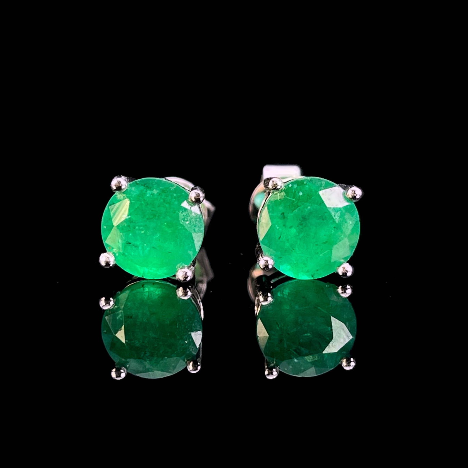 14k Gold 1.55 Ct Natural Emerald Earrings (1 of 6)