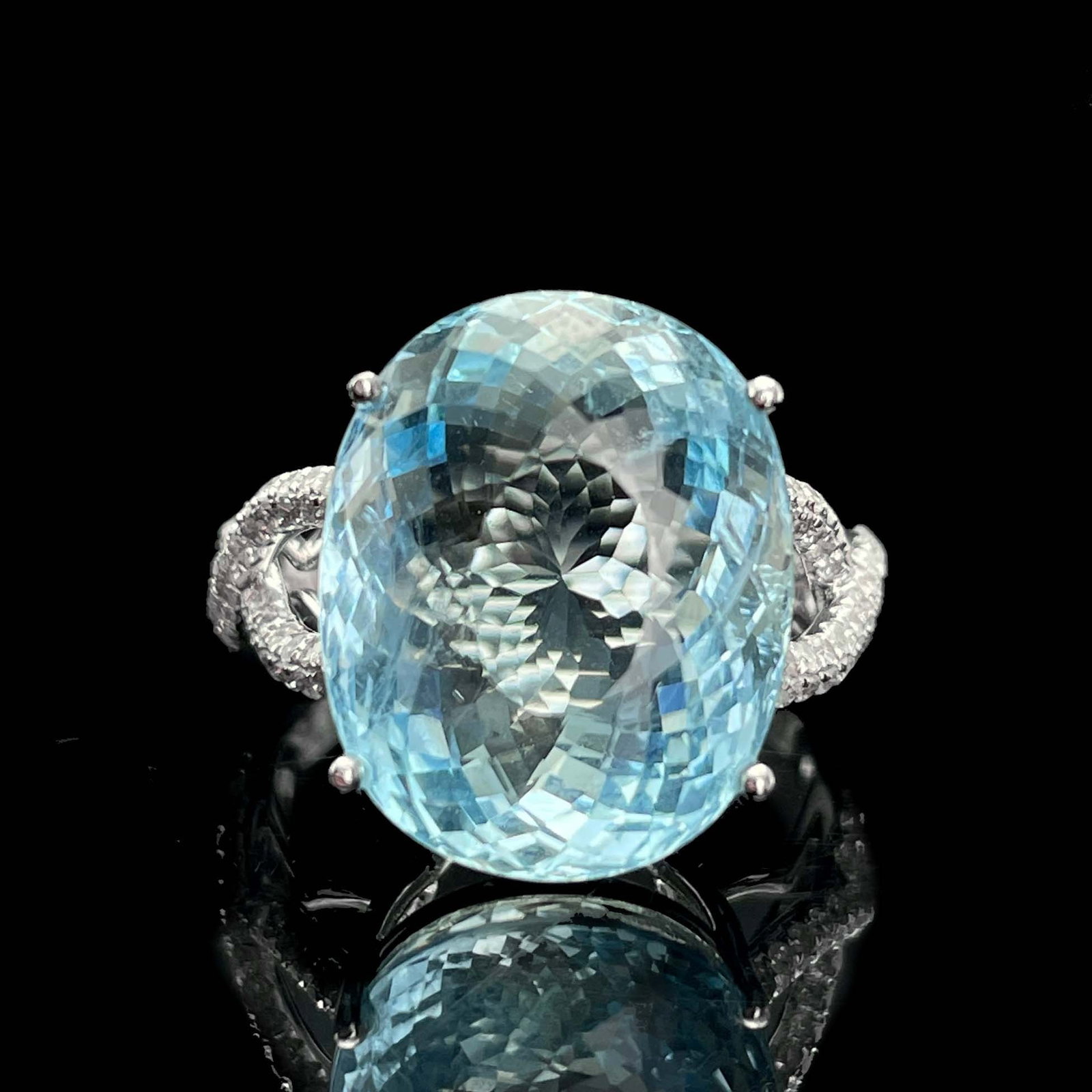 14k Gold 10.07 Ctw Natural Aquamarine & Diamond Ring (1 of 6)