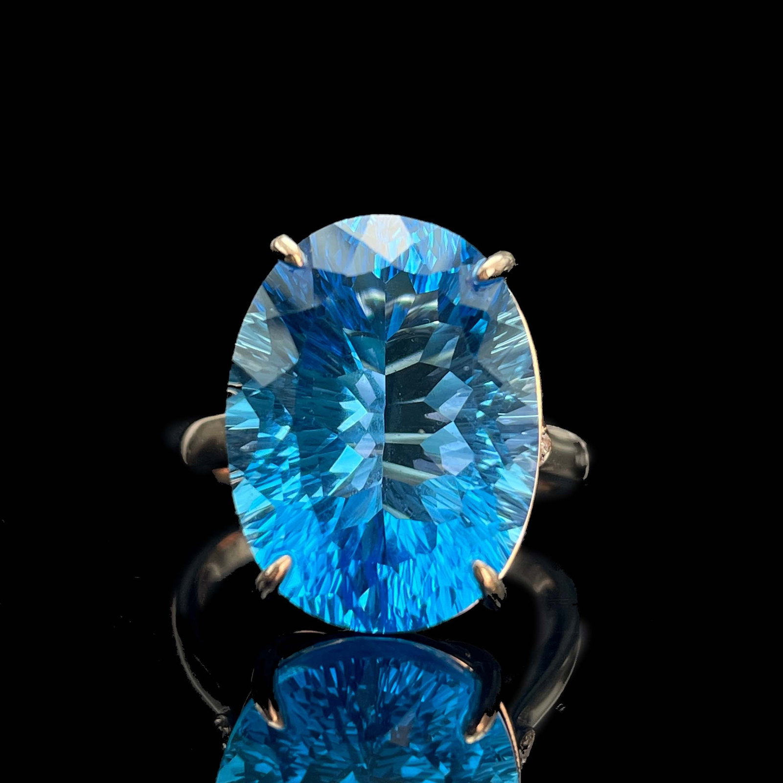 14k Gold 13.05 Ctw Natural Topaz & Diamond Ring - 5