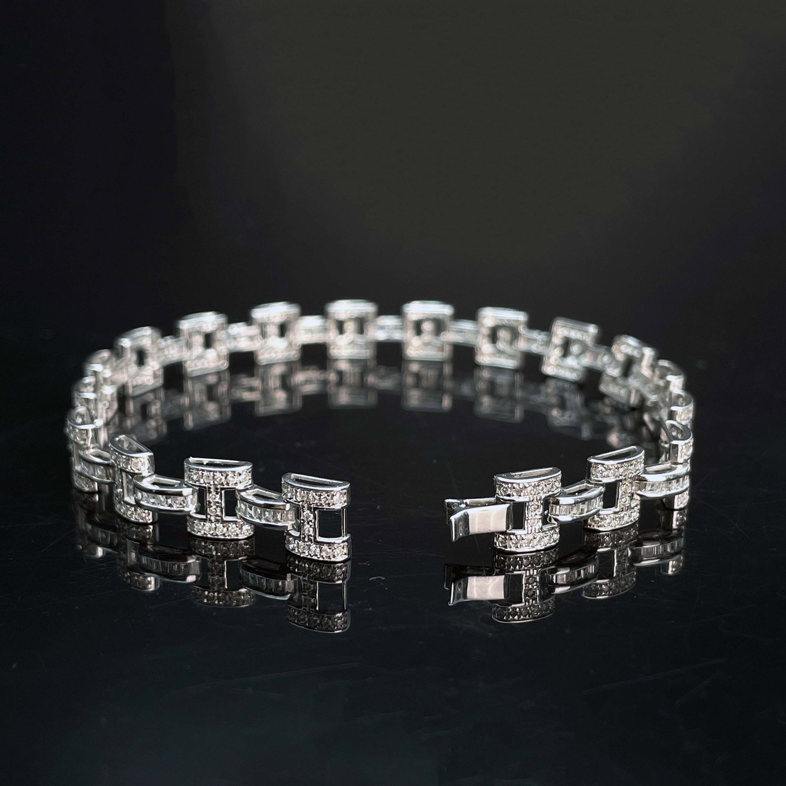 14k Gold 3.5 Ct Natural H Diamond Bracelet - 3