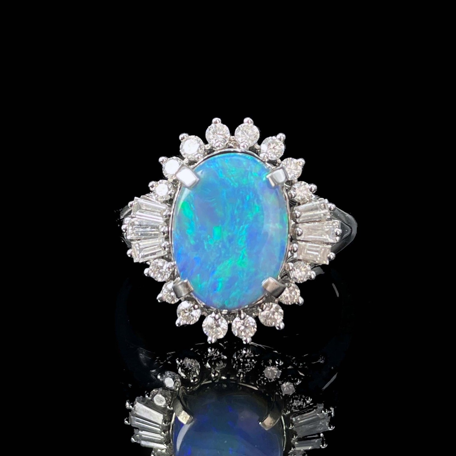 14k Gold 2.92 Ctw Natural Opal & Diamond Ring: Ref:230943108 // gold content:14k gold // ring size:7. 25us // // main gemstone:opal // shape:oval // carat weight:2. 33ct // color:blue // treatment:natural // // adjacent gemstone 2 : diamond // sha