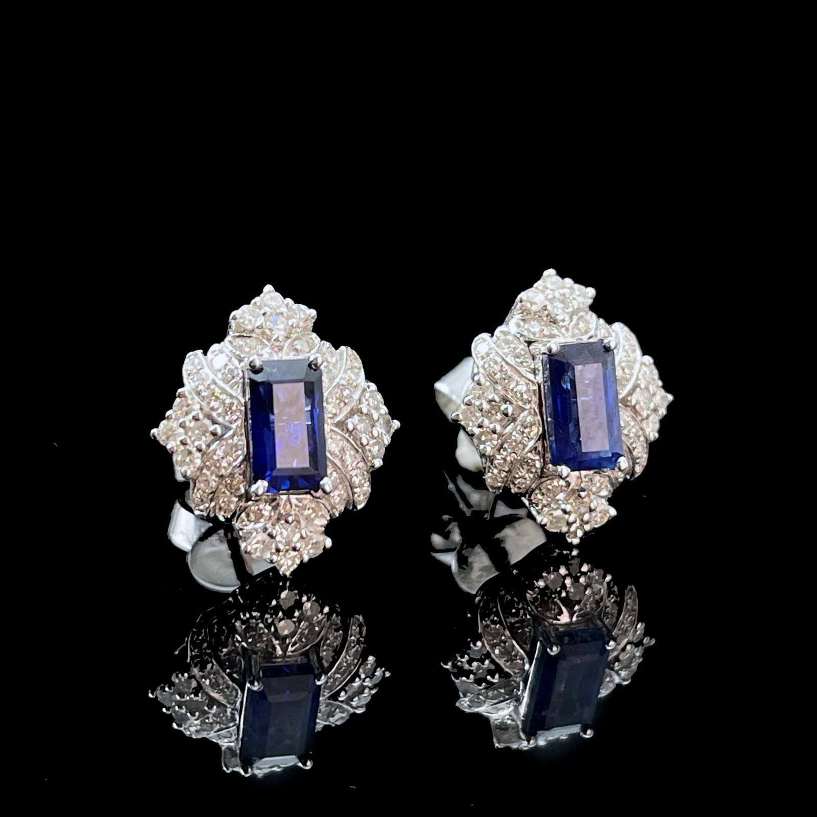 14k Gold 1.04 Ctw Natural Sapphire & Diamond Earrings - 3