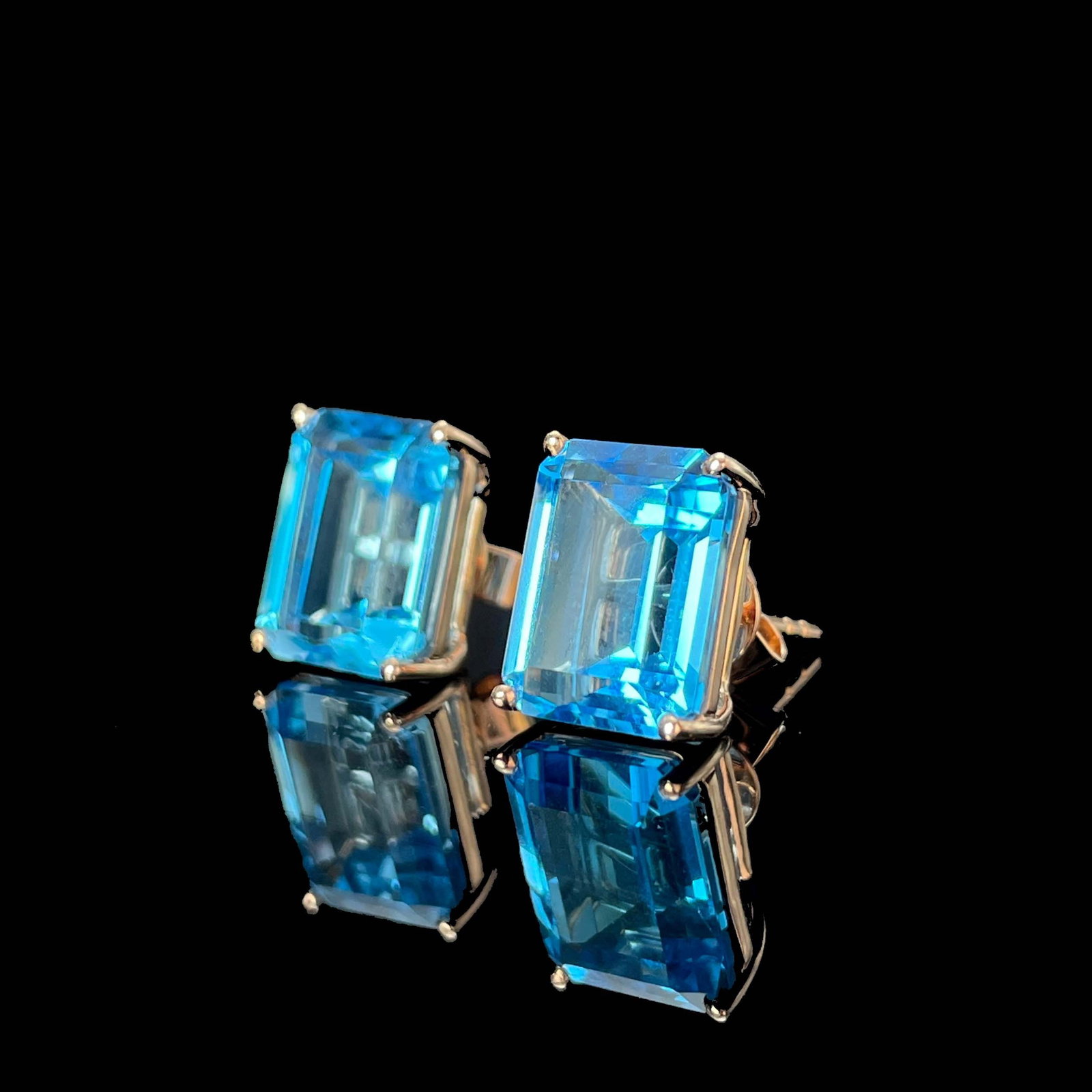 14k Gold 8.05 Ct Natural Topaz Earrings - 2