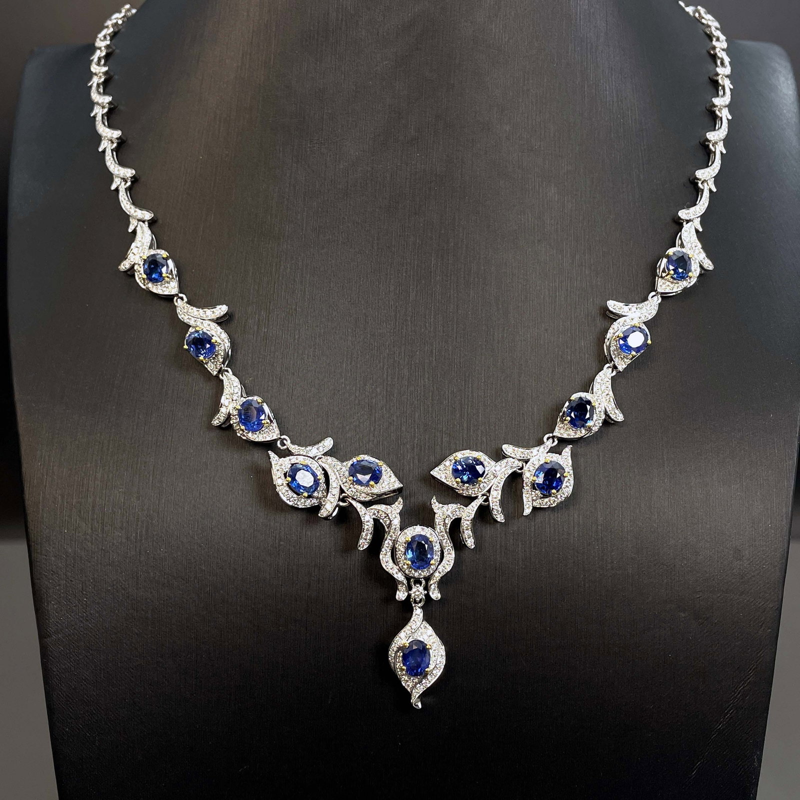 14k Gold 9.71 Ctw Vivid Blue Natural Sapphire & Diamond Necklace (1 of 7)