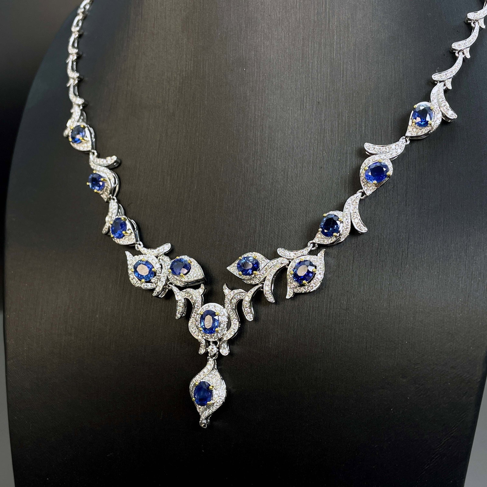 14k Gold 9.71 Ctw Vivid Blue Natural Sapphire & Diamond Necklace - 2
