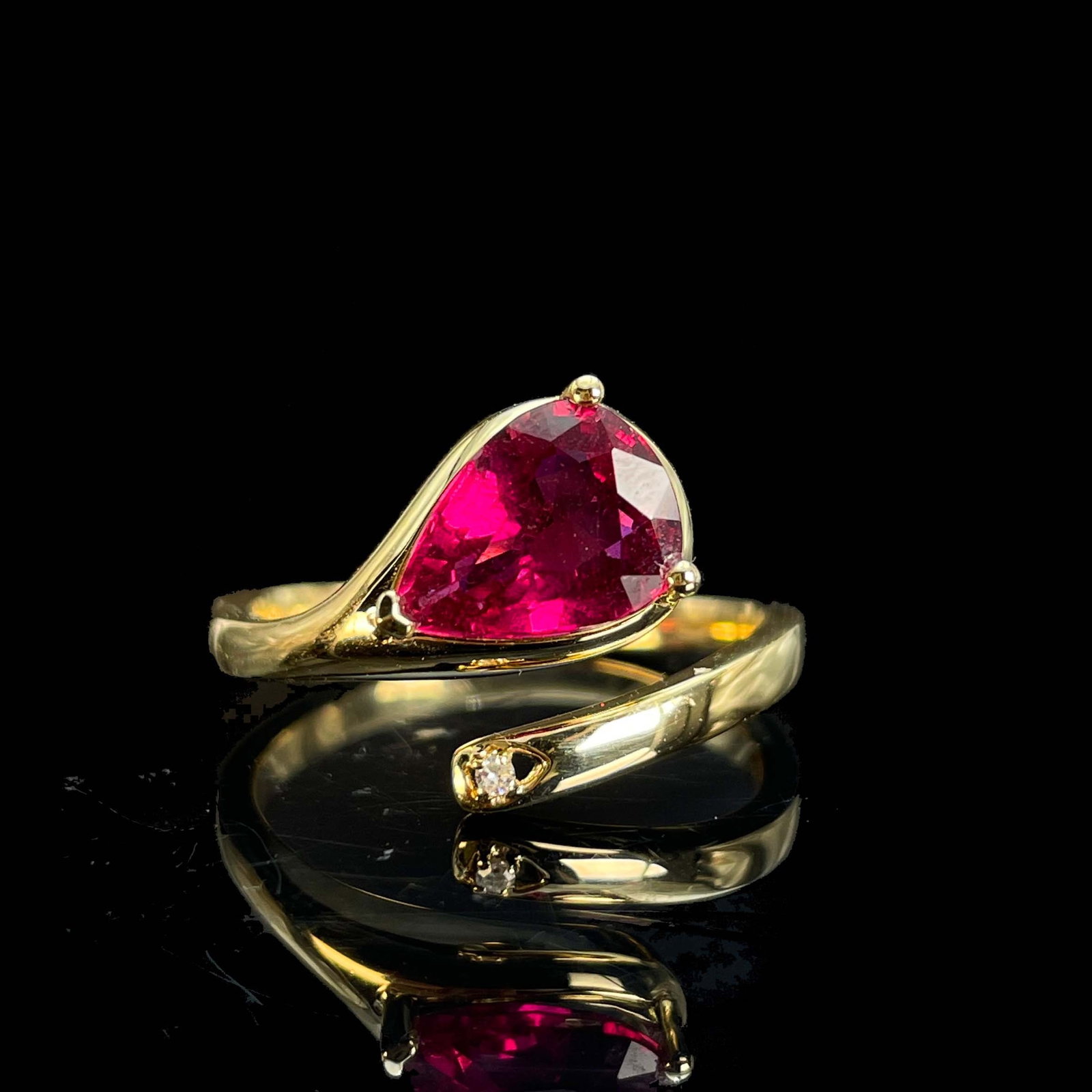 14k Gold 1.5 Ct Natural Tourmaline & Diamond Ring - 2