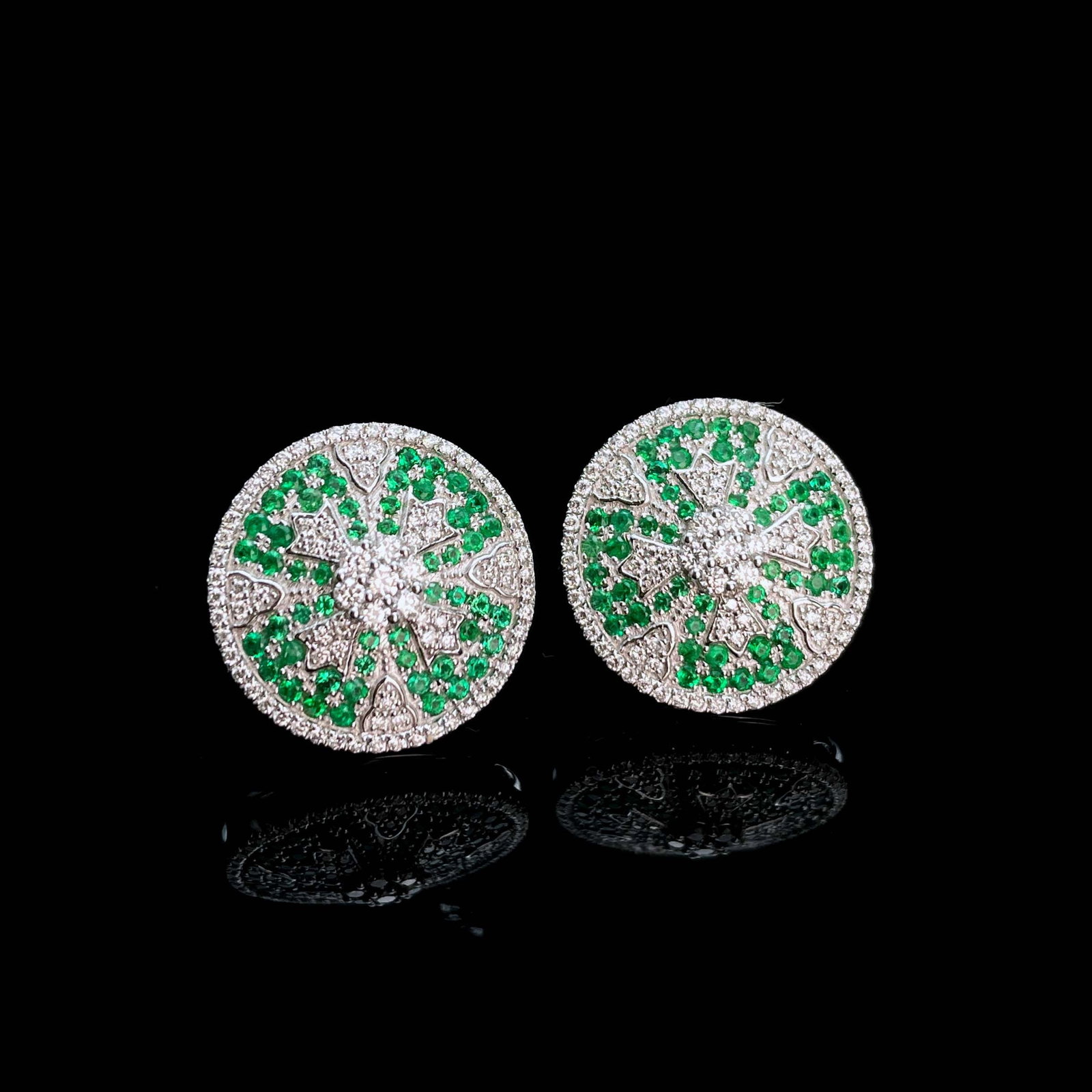 14k Gold 1.28 Ctw Natural Emerald & Diamond Earrings - 4