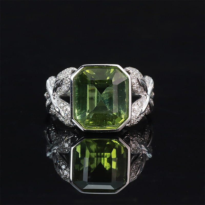14k Gold 4.77 Ctw Natural Tourmaline & Diamond Ring: Ref:230943154 // gold content:14k gold // ring size:7. 25us // // main gemstone:tourmaline // shape:octagonal // carat weight:4. 5ct // color:green // treatment:natural // // adjacent gemstone 2 :