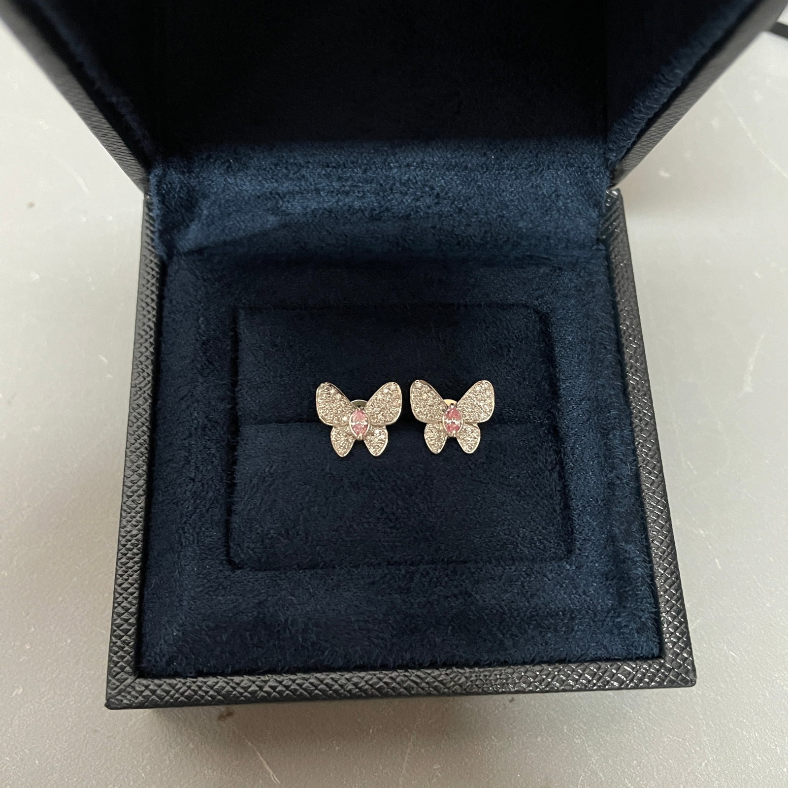 14k Gold 0.30 Ctw Natural Pink Diamond & Diamond & Butterfly Earrings - 3