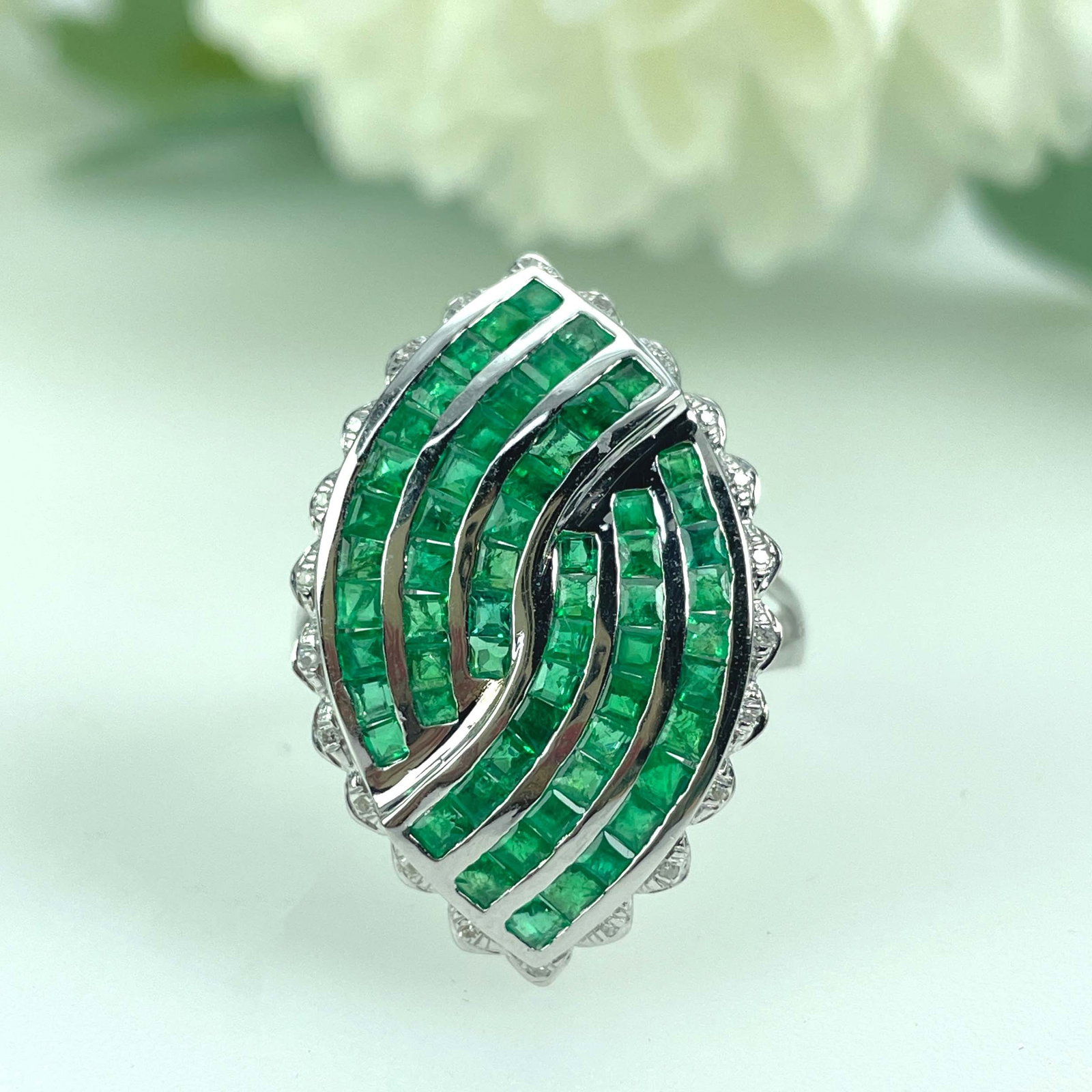 14k Gold 7.26 Ctw Natural Emerald & Diamond Ring - 2