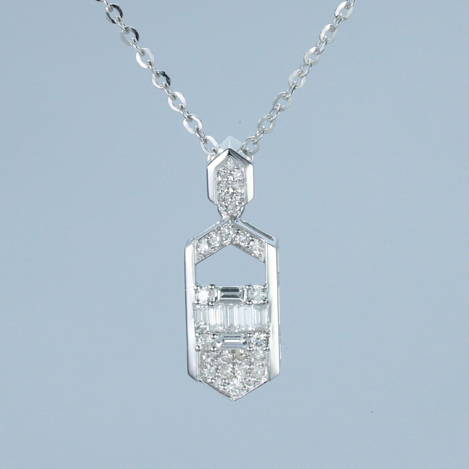 14k Gold 0.31 Ctw Natural H Diamond Pendant( Without Chain ): Ref:230943189 // gold content:14k gold // main gemstone:diamond // shape:baguette // carat weight:0. 13ct // clarity grade:vs-si // color:h // treatment:natural // // adjacent gemstone 2 : diamond