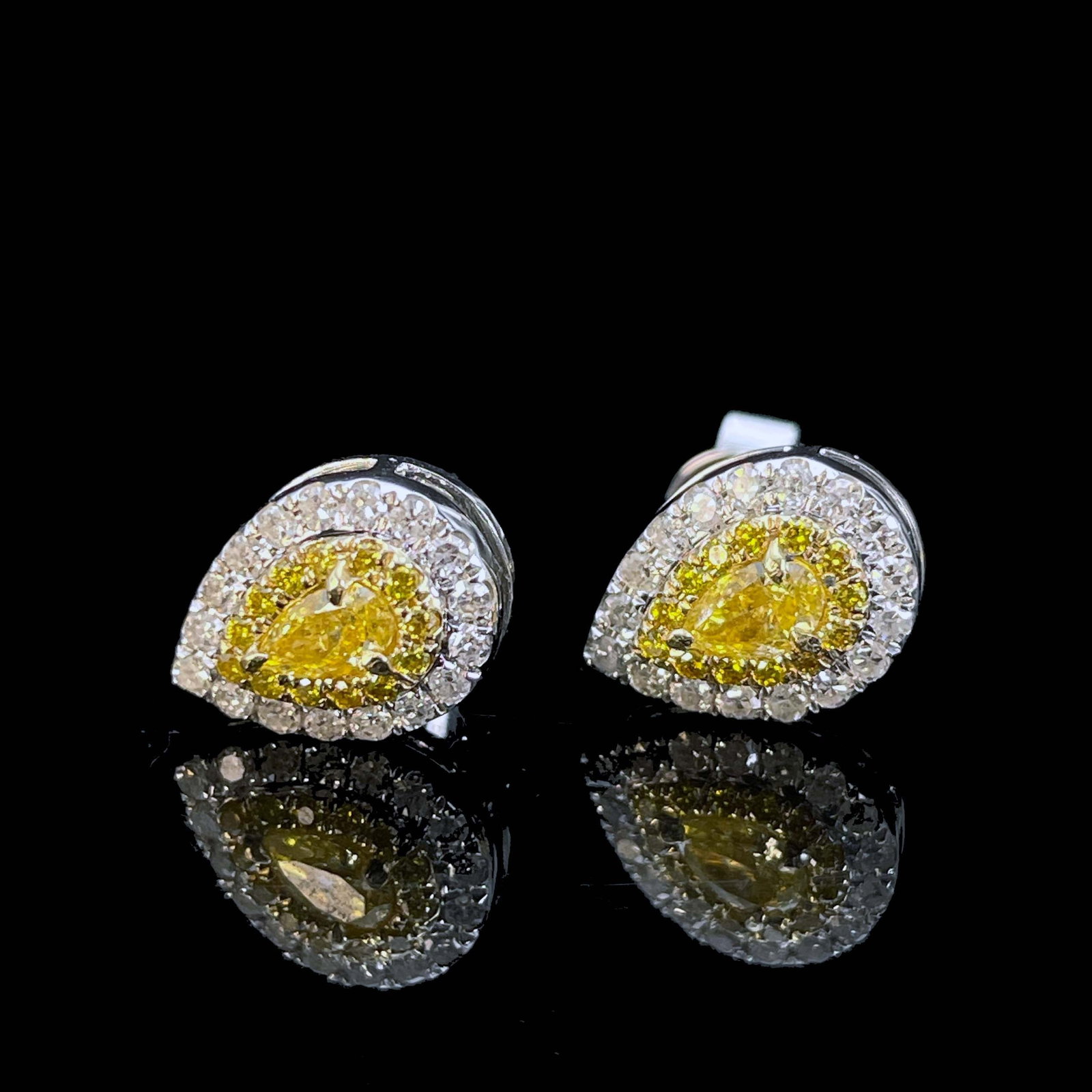 14k Gold 0.66 Ctw Natural Yellow Diamond & Diamond Earrings - 3