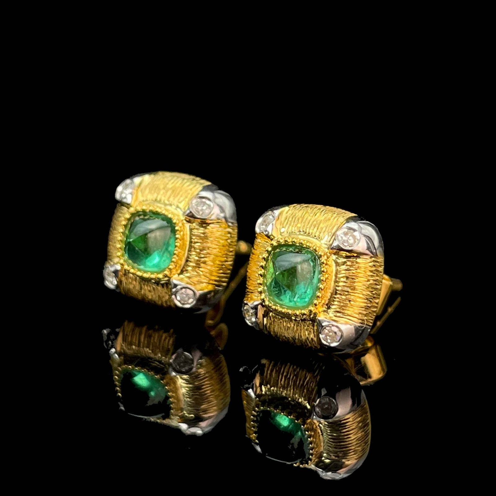 14k Gold 0.43 Ctw Natural Emerald & Diamond Earrings - 5