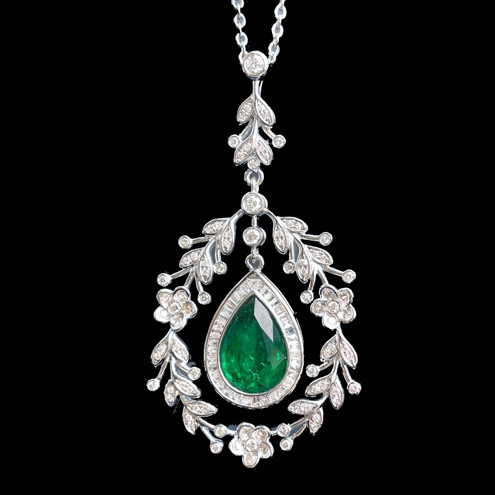 14k Gold 2.09 Ct Vivid Green Natural Emerald & Diamond Pendant( Without Chain ) (1 of 8)