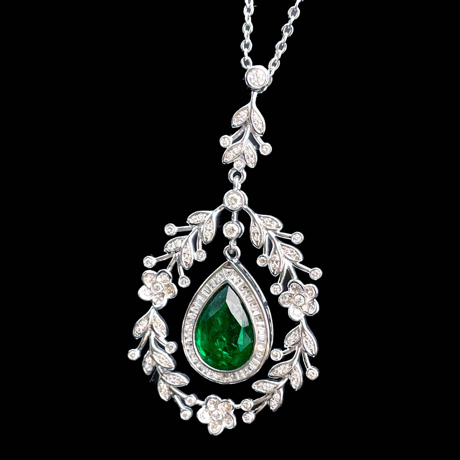 14k Gold 2.09 Ct Vivid Green Natural Emerald & Diamond Pendant( Without Chain ) - 4