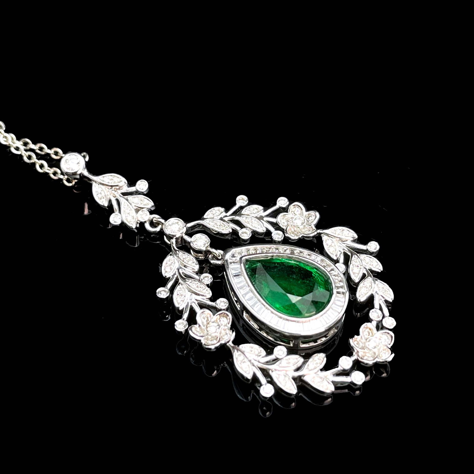 14k Gold 2.09 Ct Vivid Green Natural Emerald & Diamond Pendant( Without Chain ) - 6