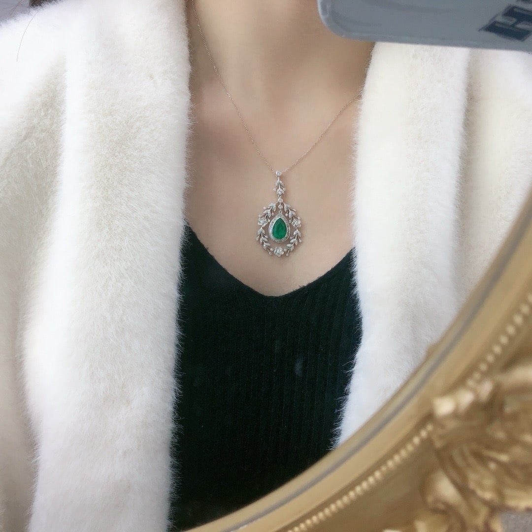 14k Gold 2.09 Ct Vivid Green Natural Emerald & Diamond Pendant( Without Chain ) - 7