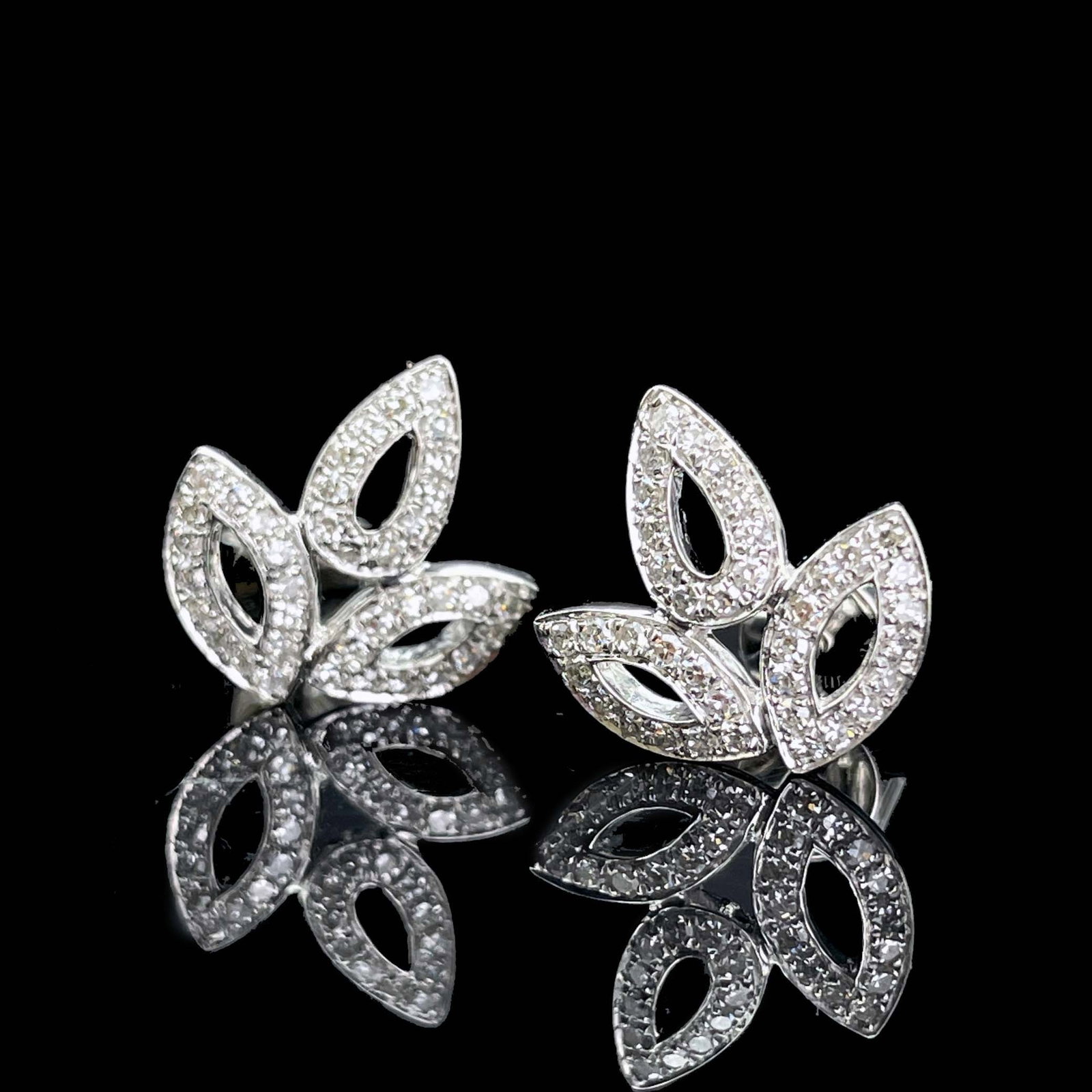 14k Gold 0.3 Ct Natural H Diamond Earrings - 2