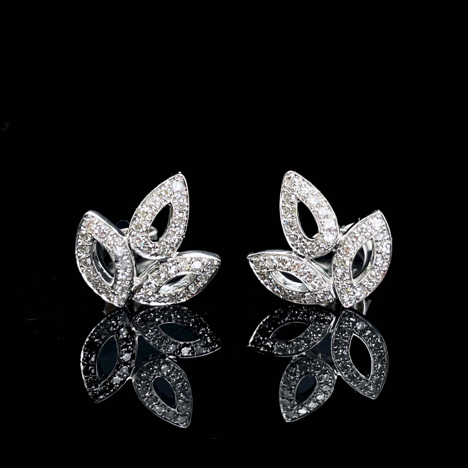 14k Gold 0.3 Ct Natural H Diamond Earrings - 4