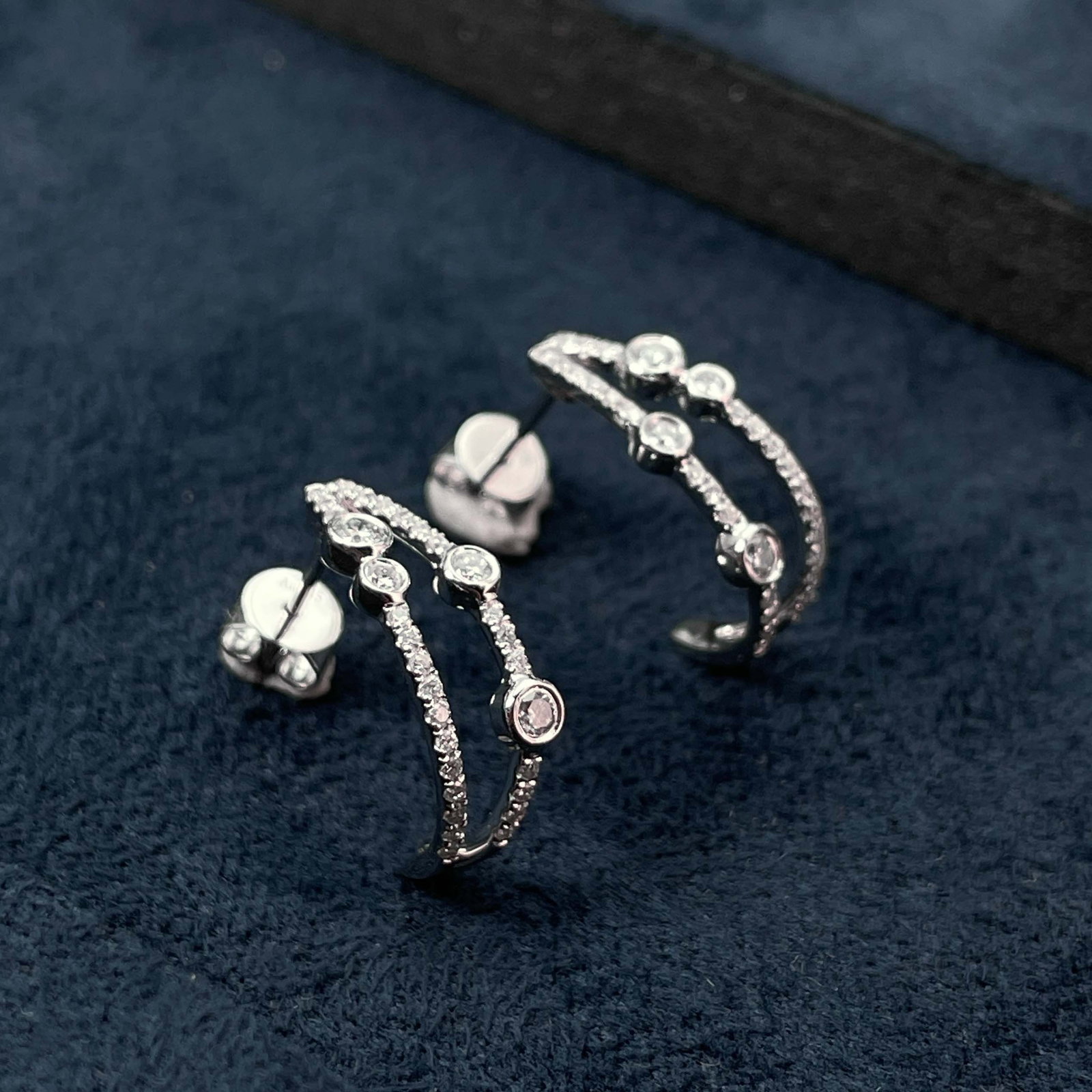 14k Gold 0.38 Ct Natural H Diamond Earrings - 2