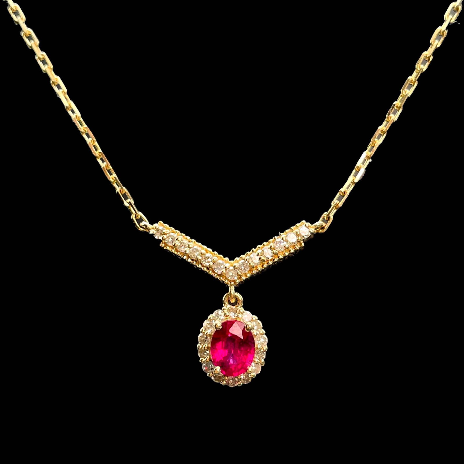 14k Gold 0.45 Ctw Natural Ruby & Diamond Necklace: Ref:230943321 // gold content:14k gold // main gemstone:ruby // shape:oval // carat weight:0. 3ct // color:red // treatment:natural // // adjacent gemstone 2 : diamond // shape:round // carat